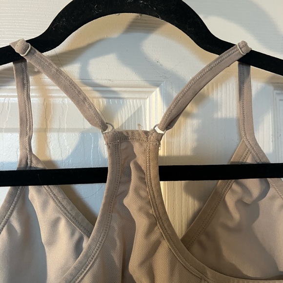 Kith Tan Workout Set - Picture 4 of 8